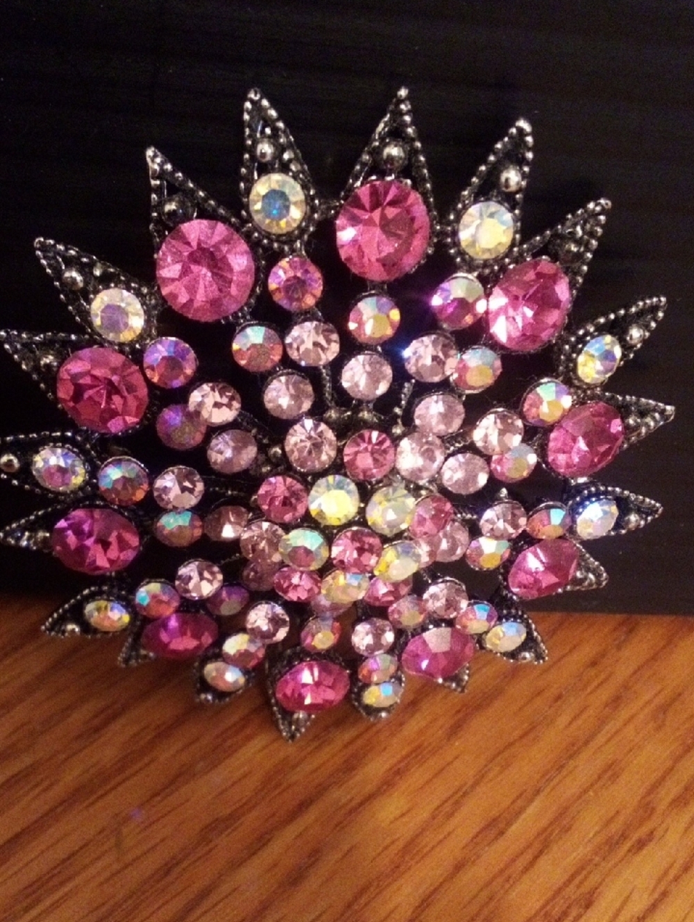 Pink Crystal Burst Brooch - Picture 1 of 5